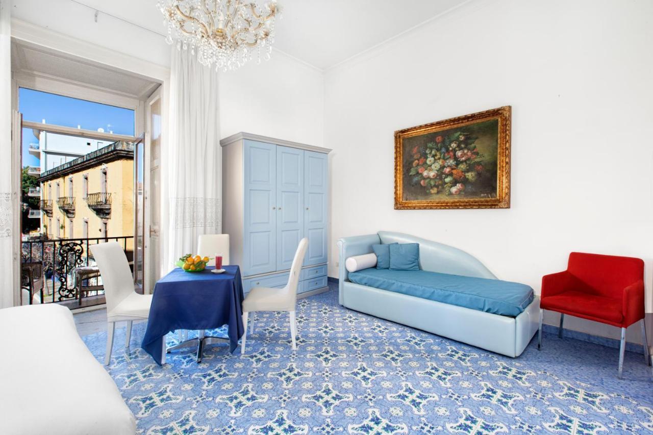 Piazza Tasso B&B Relais Сорренто Екстер'єр фото