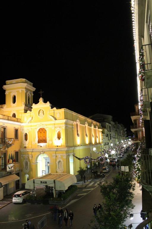 Piazza Tasso B&B Relais Сорренто Номер фото