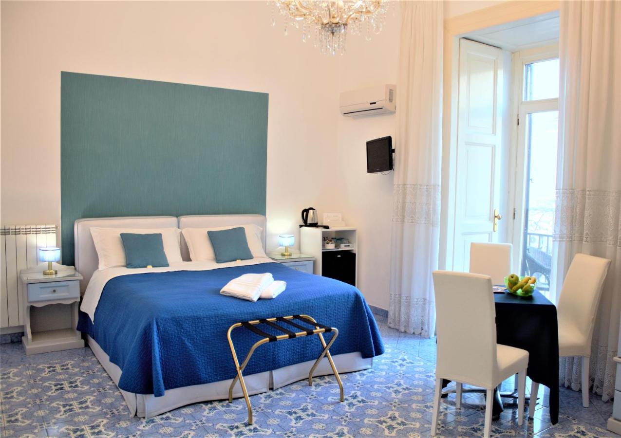Piazza Tasso B&B Relais Сорренто Екстер'єр фото